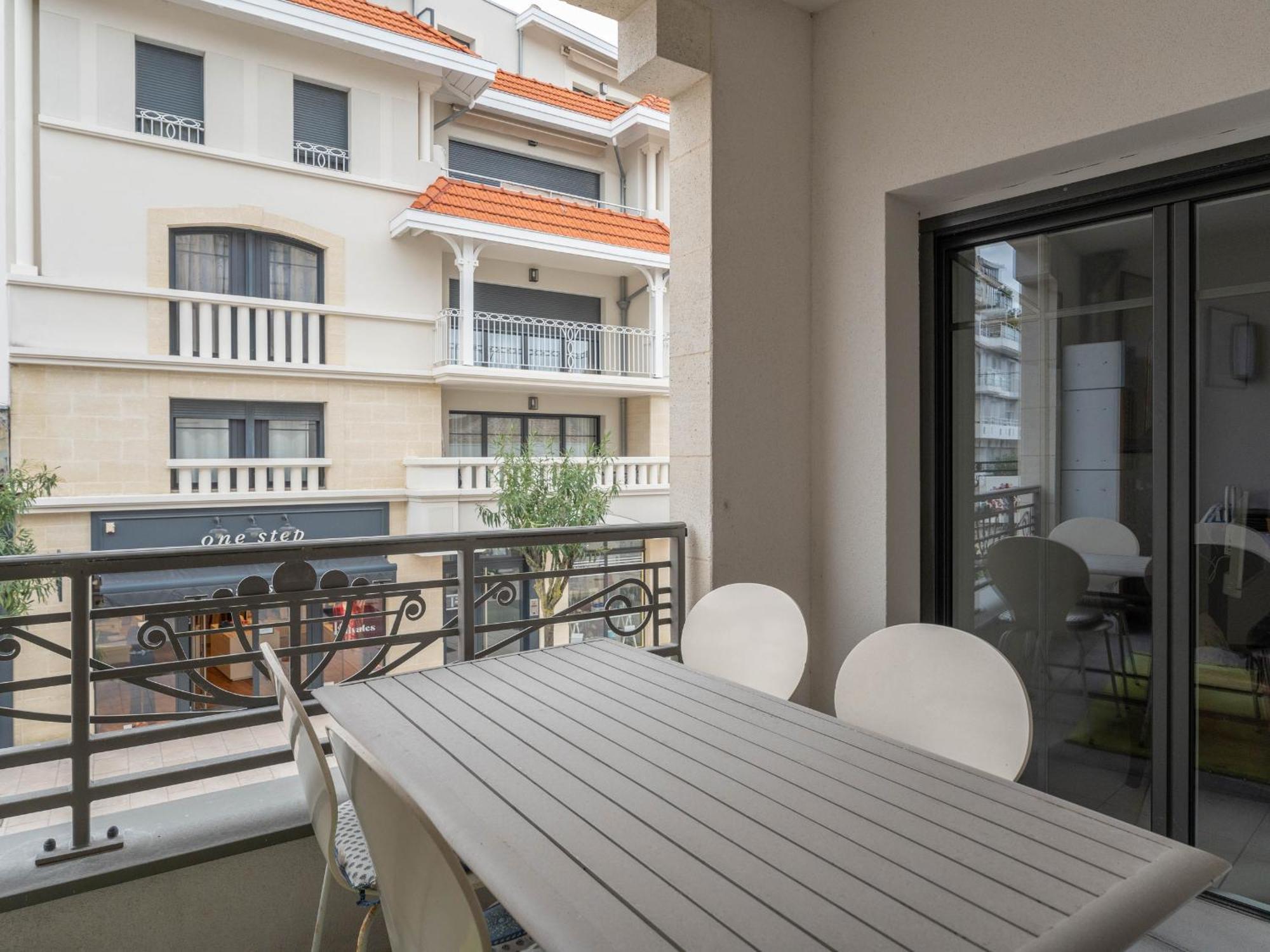 T3 En Centre-Ville D'Arcachon, Proche Plage, Balcons, Parking, Ascenseur Et Wi-Fi - Fr-1-319-440 Exteriör bild